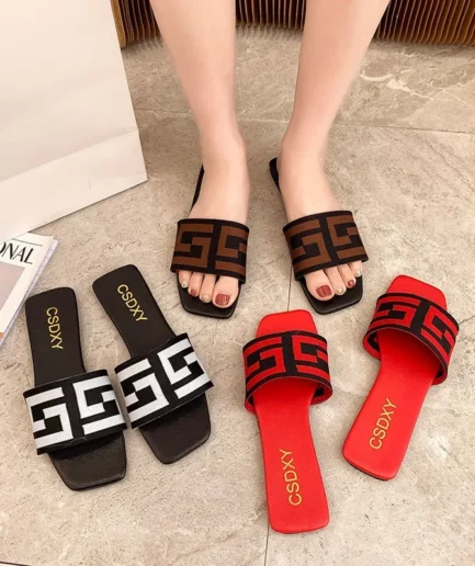 Fashion Letter Embroidered Flat Slippers